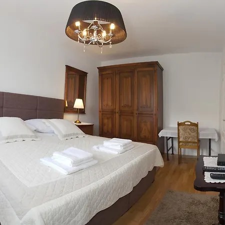 Spartium Apartment *