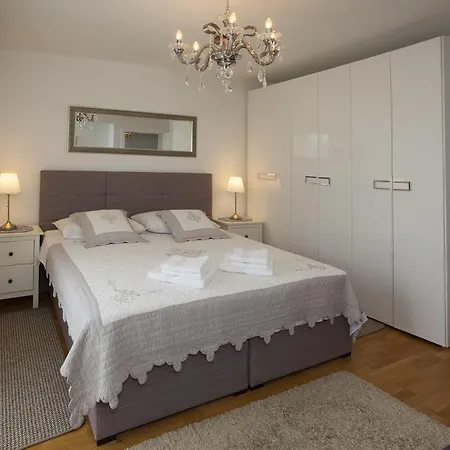 Spartium Apartment *